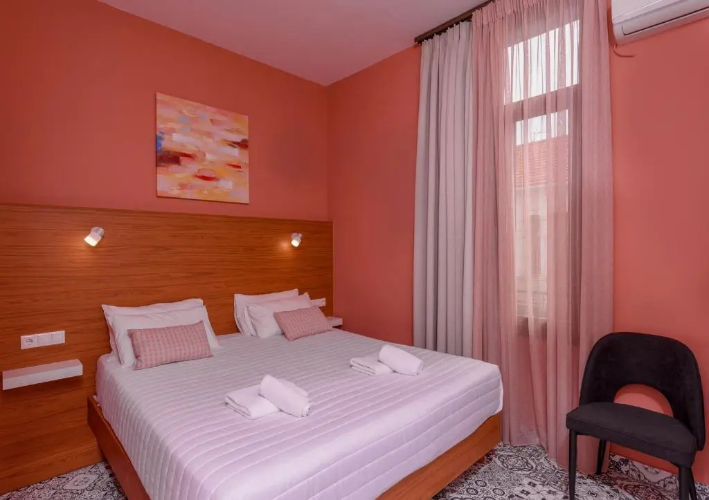Standard Double room with balcony (full double bed)
