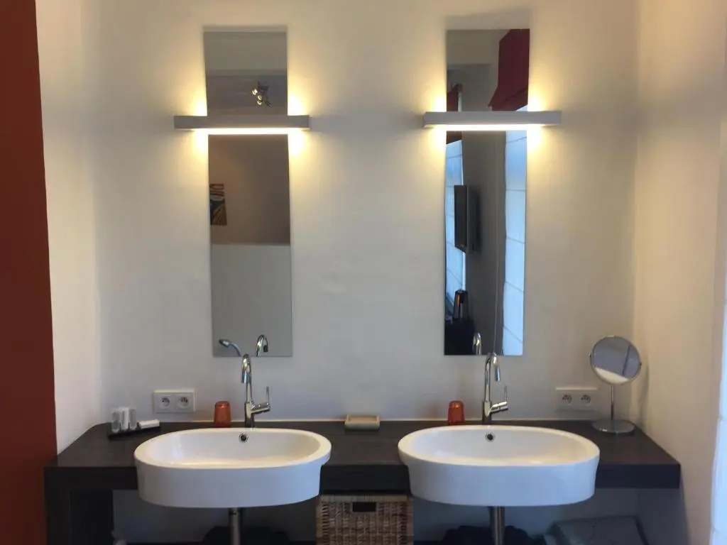 Superior Double room with garden view (full double bed)