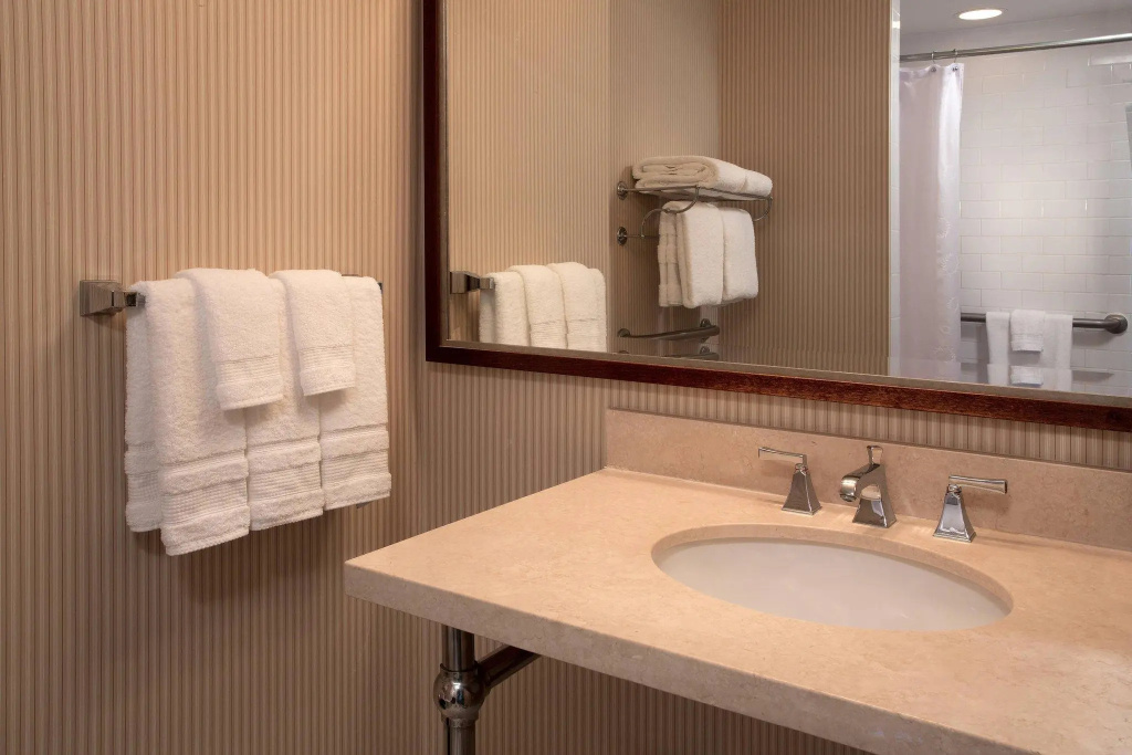 Sheraton Louisville Riverside by Marriott - Chambres