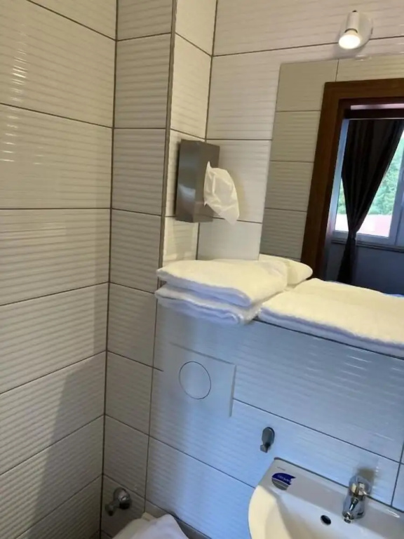 Comfort room