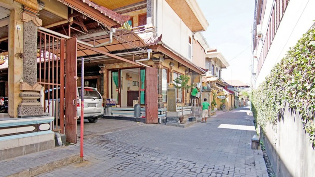 Segara Sadhu Inn Kuta by ecommerceloka — фото