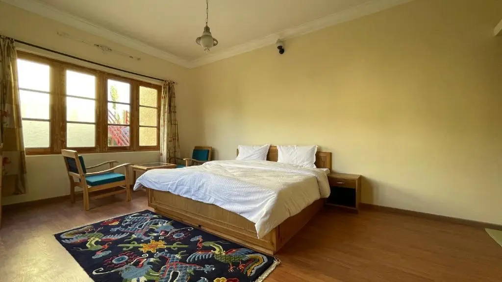 Deluxe Double room (full double bed)