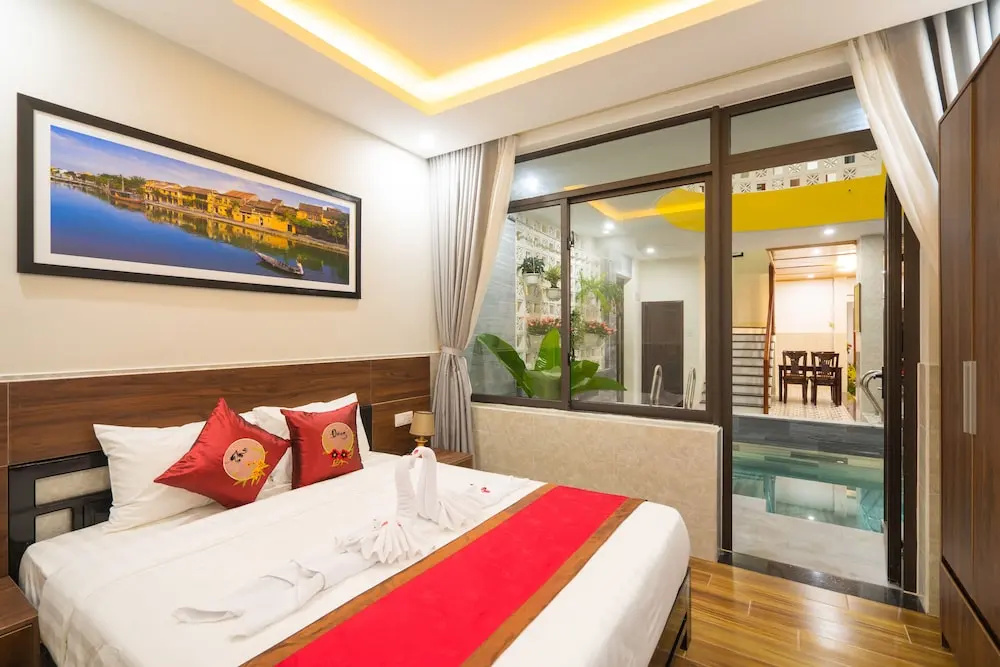 Standard Family room with view