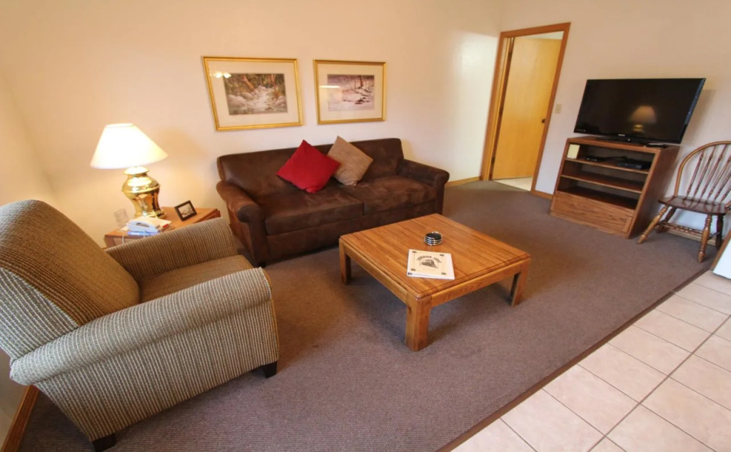 Roundhouse Resort