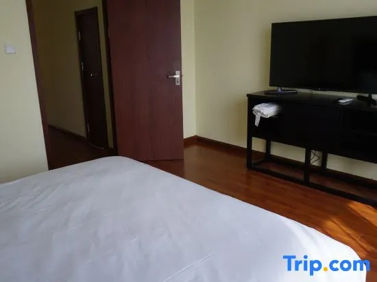 2 Bedrooms Villa