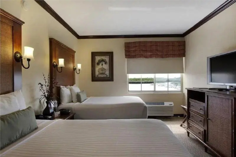Bayfront Inn Fifth Avenue - Chambres