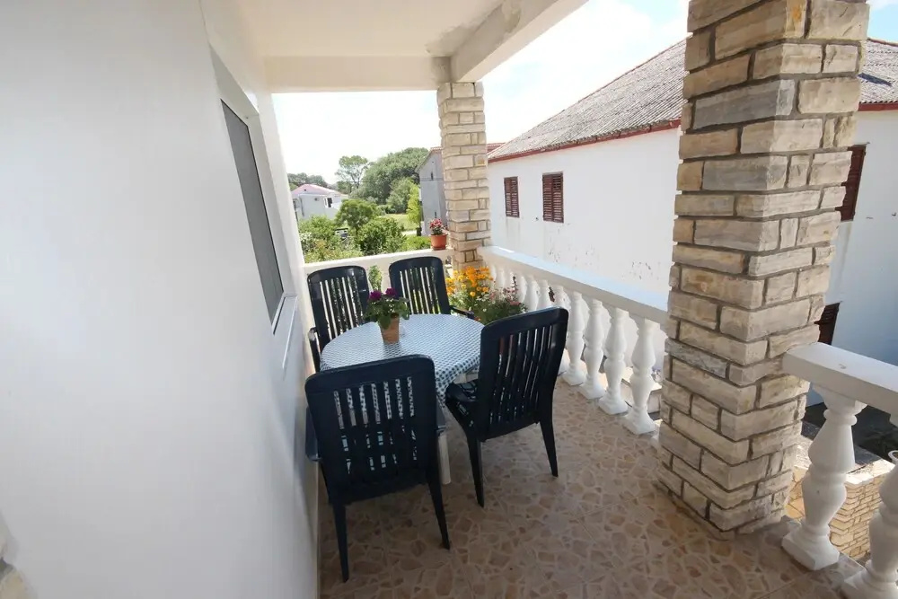 Balcony & Terrace
