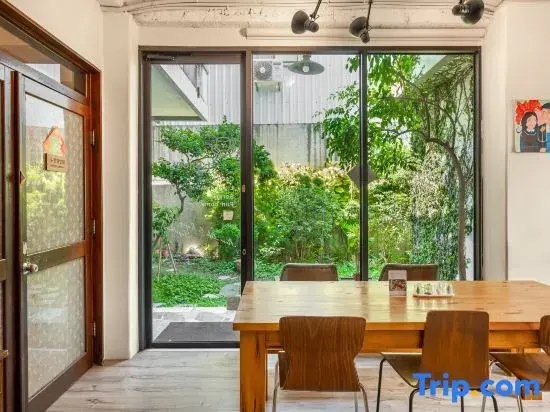 IsShoNi House