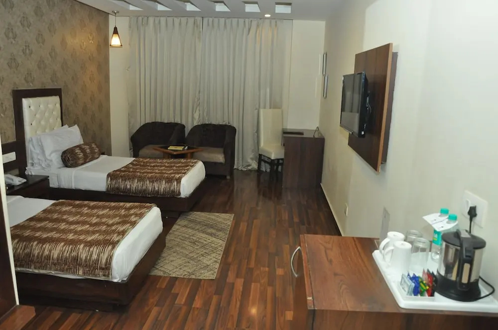 Hotel JSR Continental - Chambres