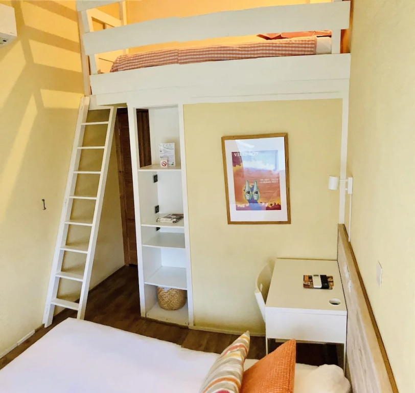 Comfort room