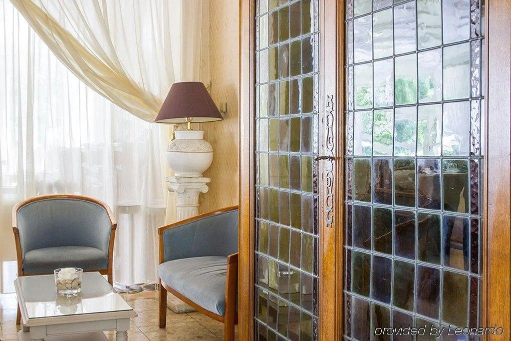 Balcony & Terrace