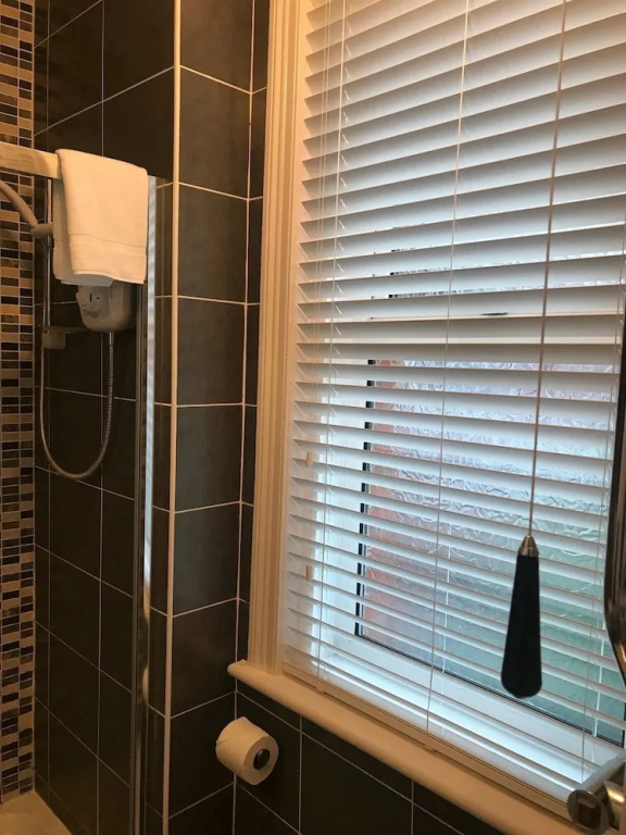 Luxury Double room (full double bed)