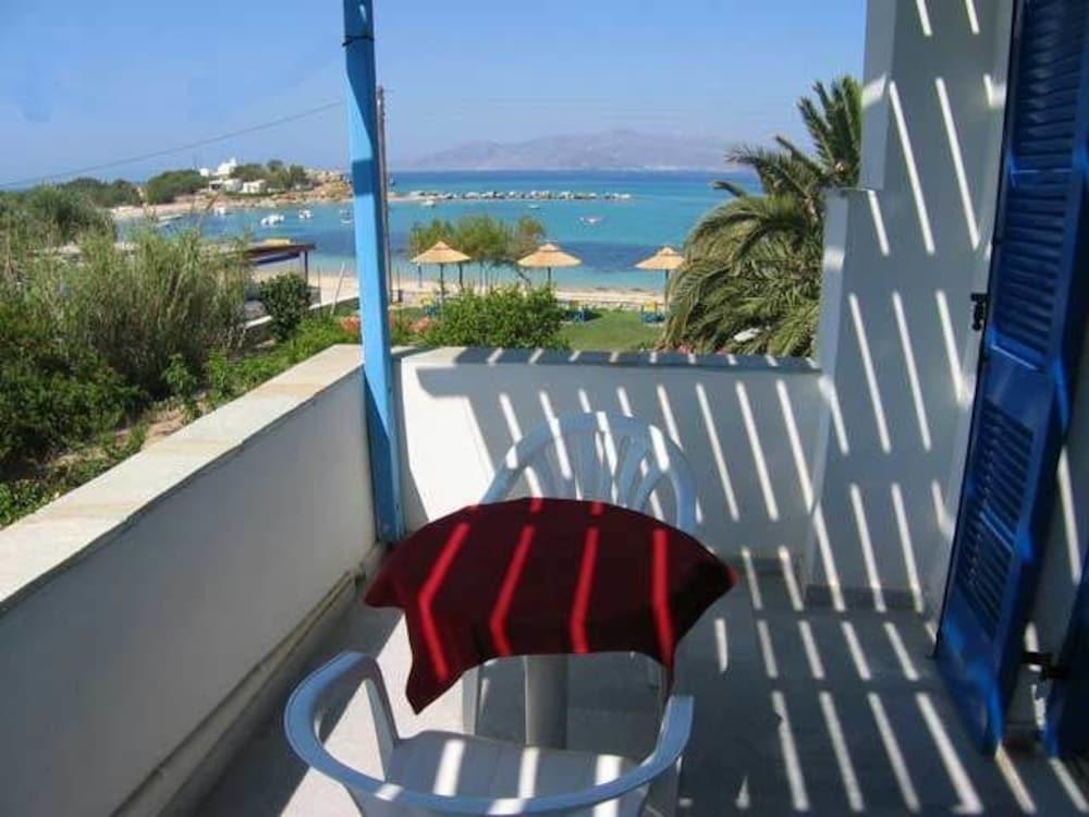 Agia Anna Hotel 2 *