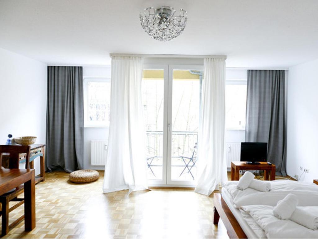Pension Absolut Berlin by null