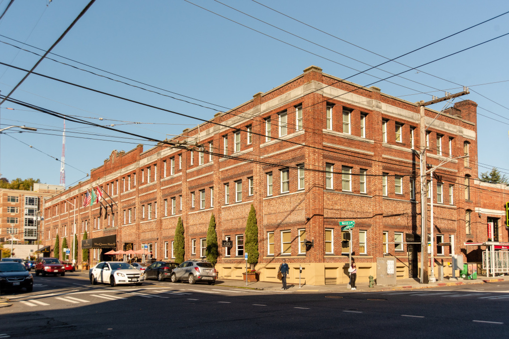 MarQueen Hotel