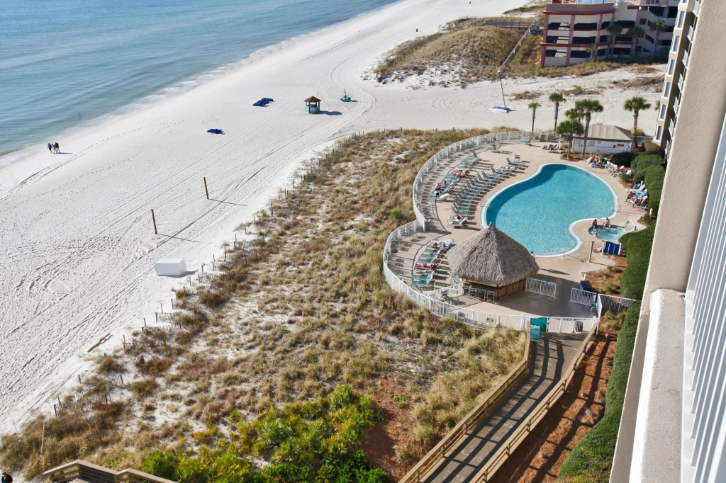 Beach & Waterfront