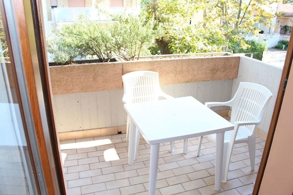 Balcony & Terrace