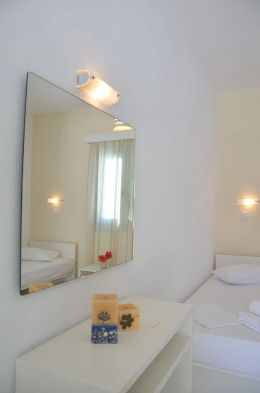 Standard Double room with sea view (full double bed)