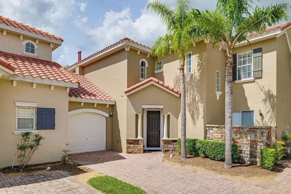 8 Mi to Disney! Villa w/ Heated Pool & Games