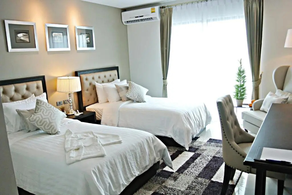 With Bath Double room (twin beds)