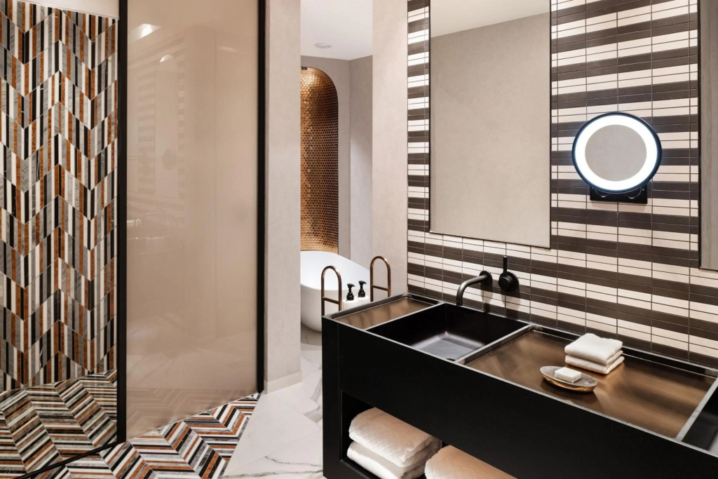 Отель Paragraph Freedom Square, A Luxury Collection Hotel, Tbilisi в Тбилиси
