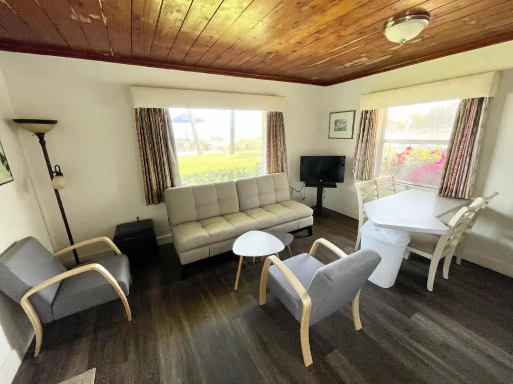 1 Bedroom Suite with ocean view