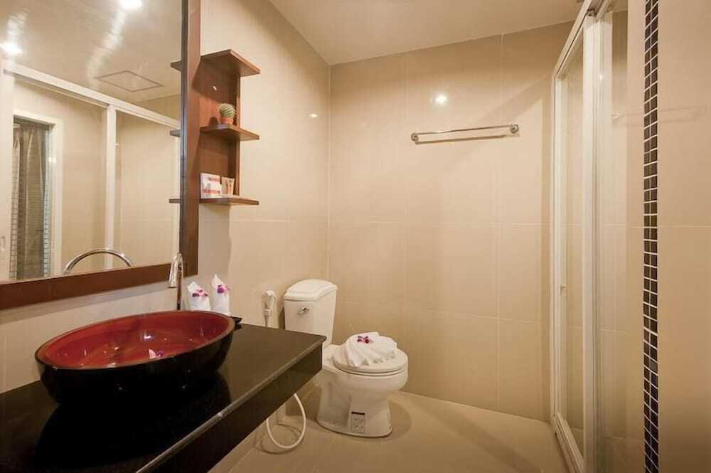 Двухместный номер Economy двуспальная кровать в Blue Sky Patong