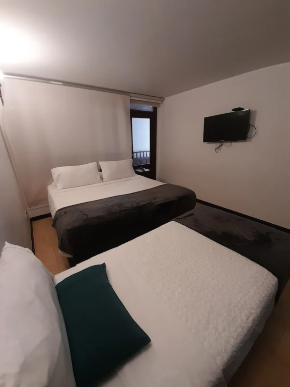 Hotel Chandelier Collection - Chambres