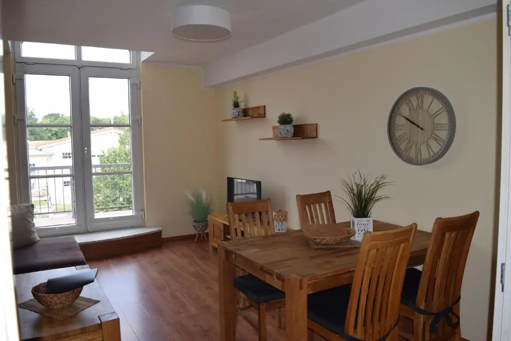 2 Bedrooms Apartment with balcony