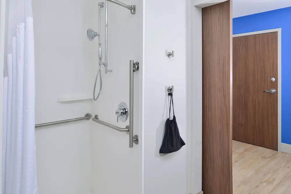 Holiday Inn Express & Suites Farmington Hills - Detroit by IHG - Chambres