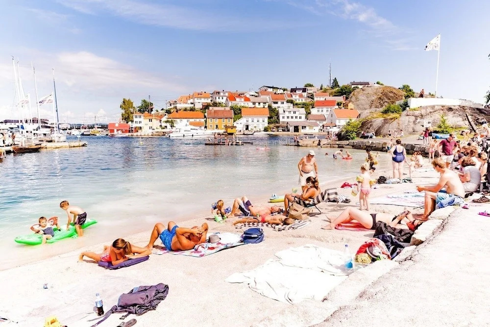 Beach & Waterfront