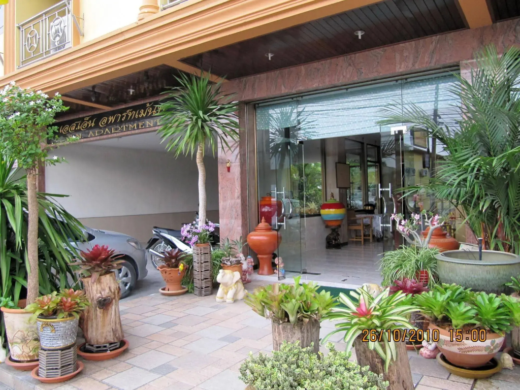 SN Apartment