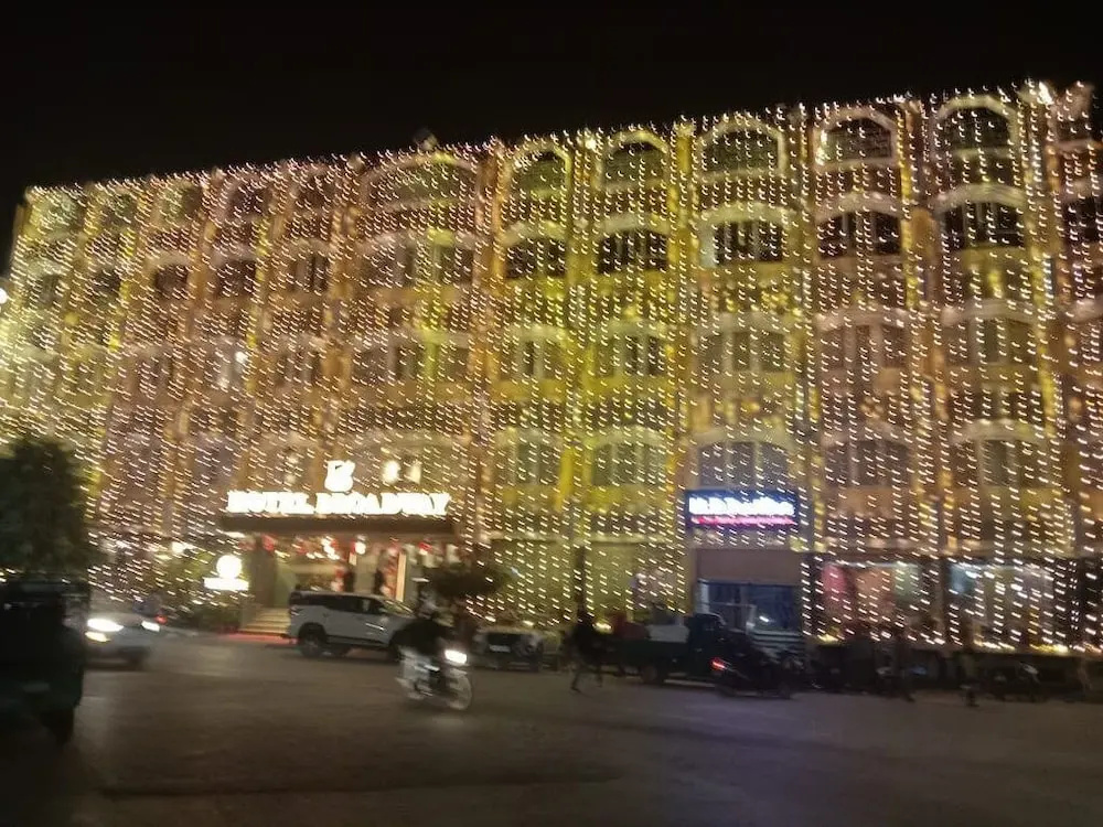 New Hotel Broadway