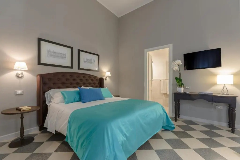 Superior Double room (full double bed)