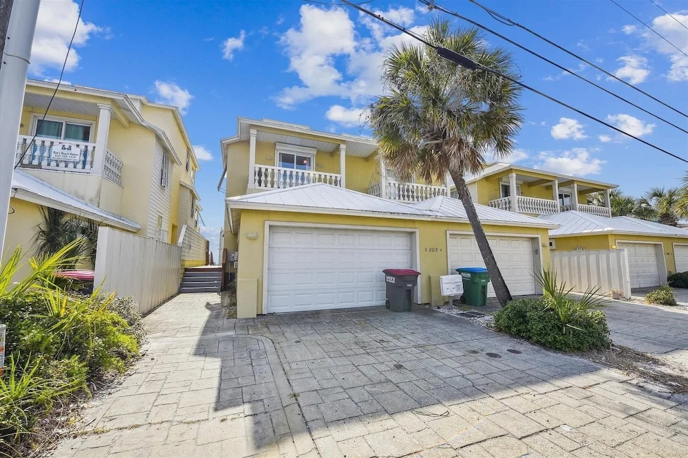 Just Beachy - 5 Bedroom Beach Front Home! Sleeps 20 Home by RedAwning
