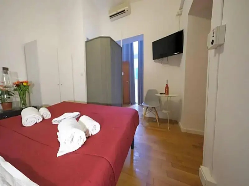 Economy Double room (full double bed)