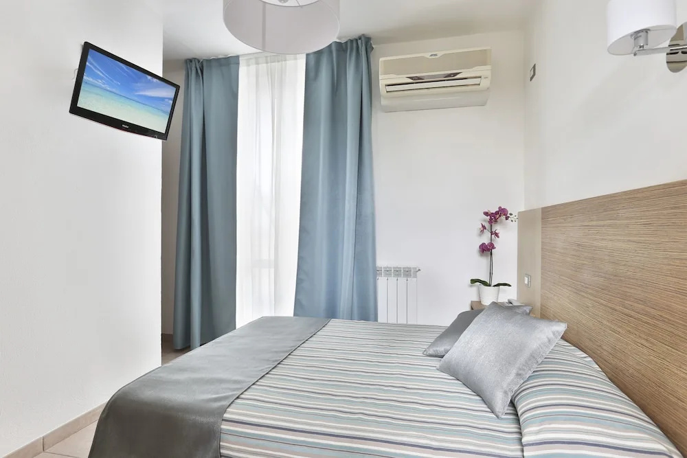 Hotel Nuovo Tirreno - Chambres