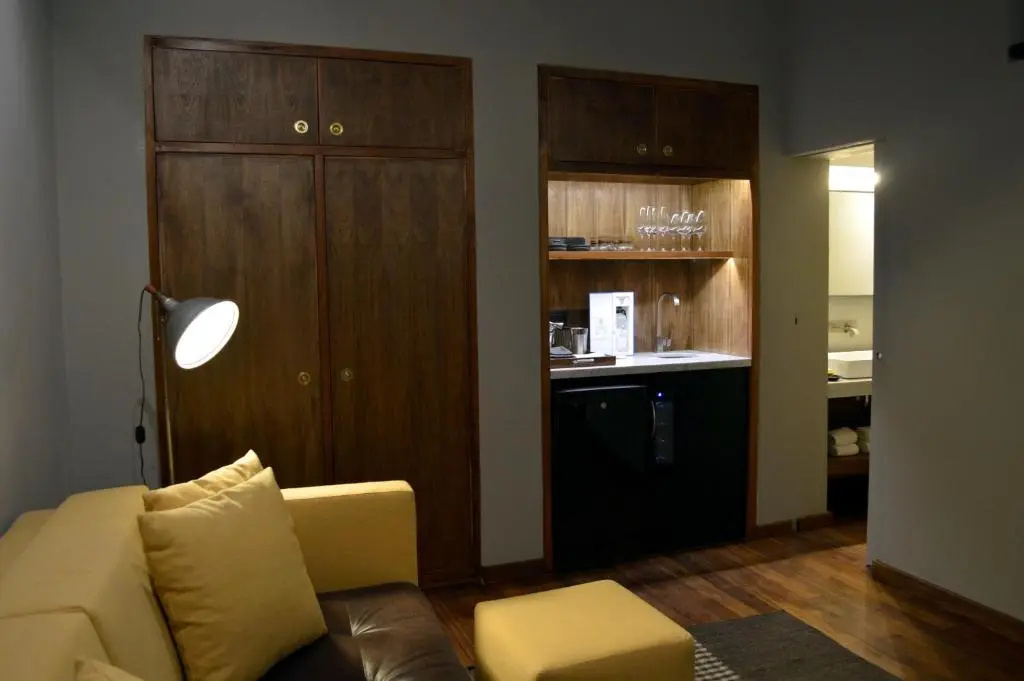 Lobby & Reception