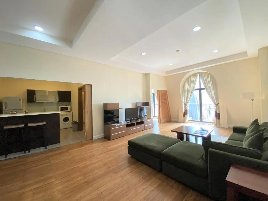 3 Bedrooms Apartment