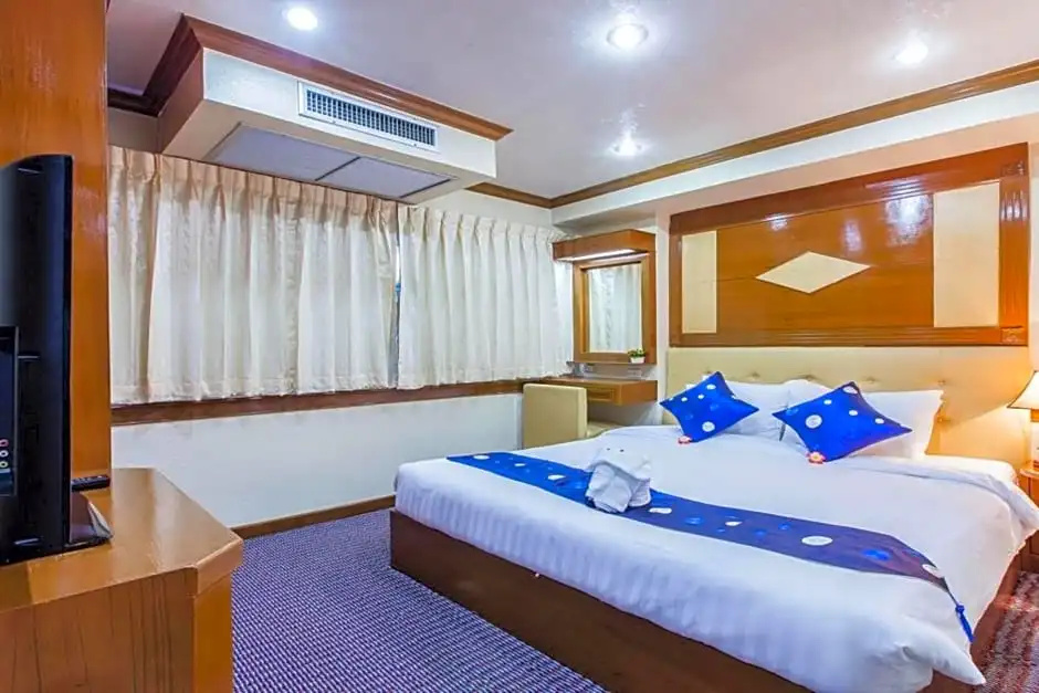 2 Bedrooms Suite