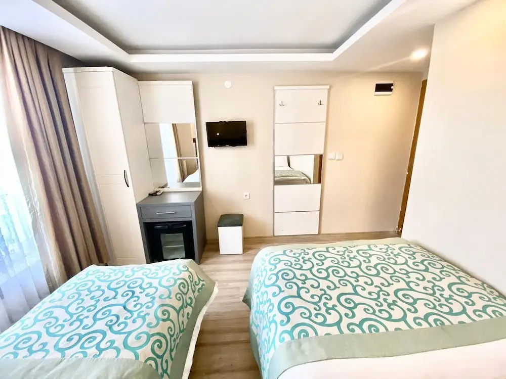 Grand Lara Hotel — 3