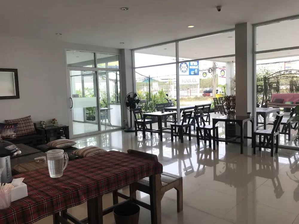M Place - фото 16