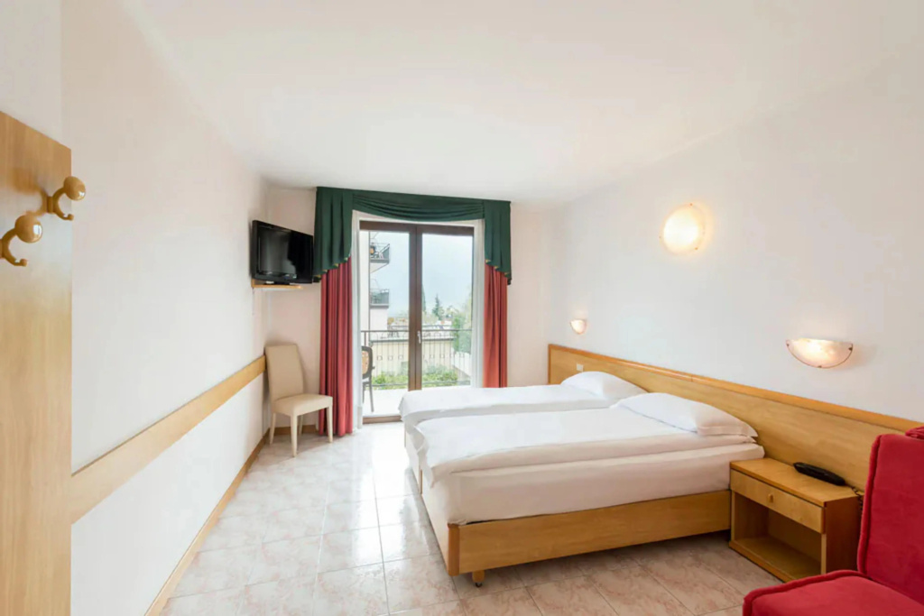 Hotel Garda Bellevue — 4