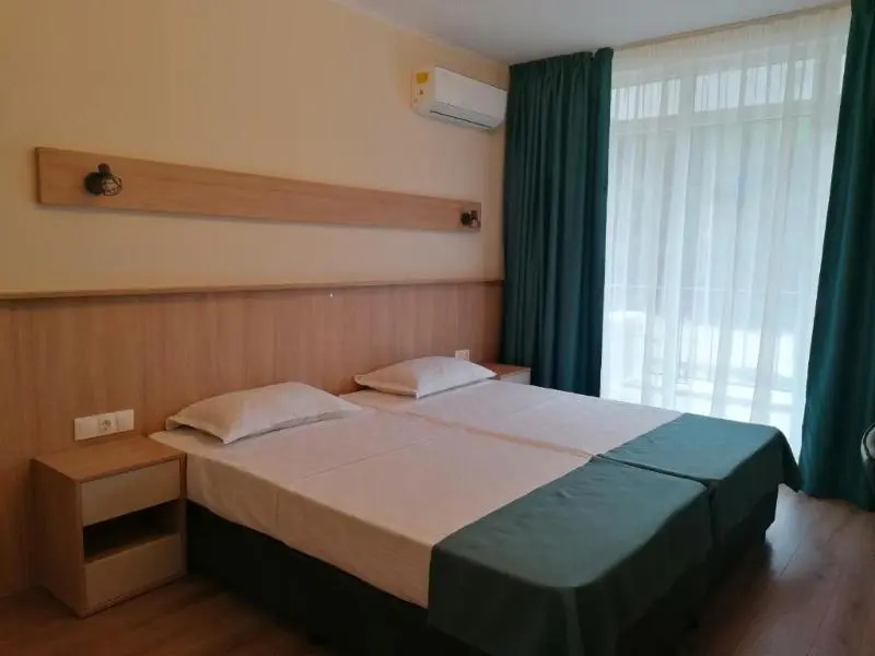 Standard Double room with balcony (full double bed)