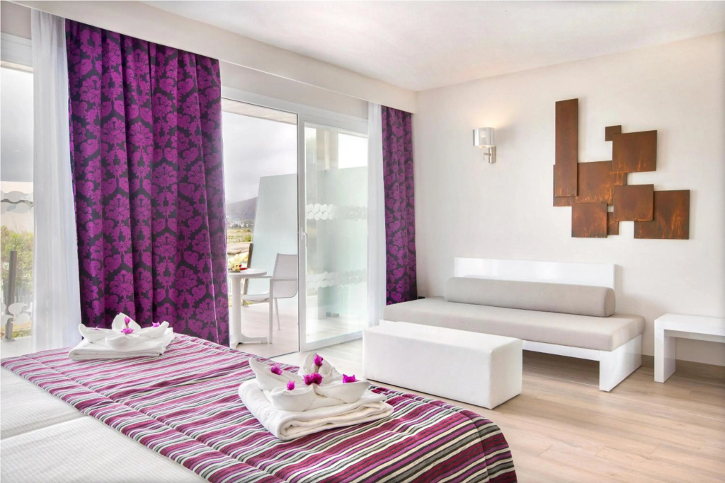 Mar Hotels Playa de Muro Suites — 5