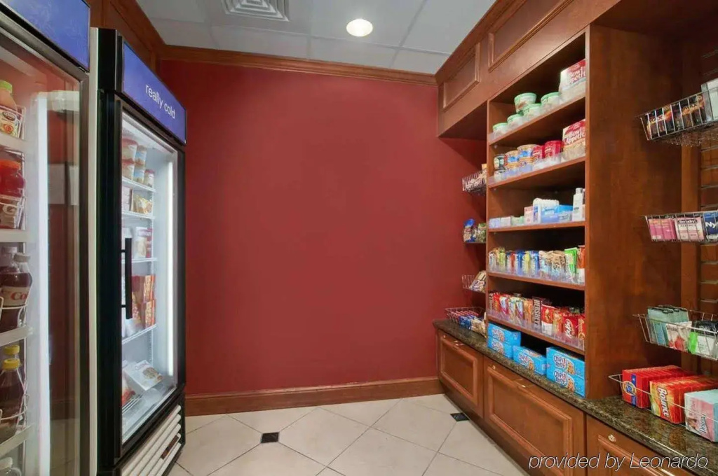 Hilton Garden Inn Lake Forest Mettawa - Général