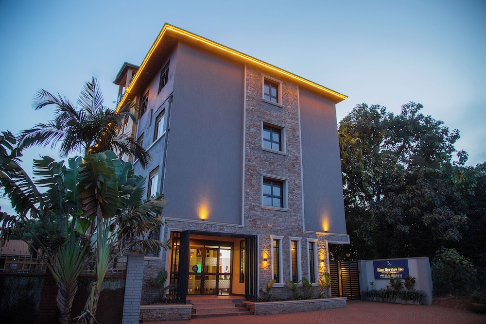 Blue Berries Hotel