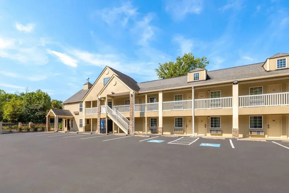Days Inn By Wyndham Canton