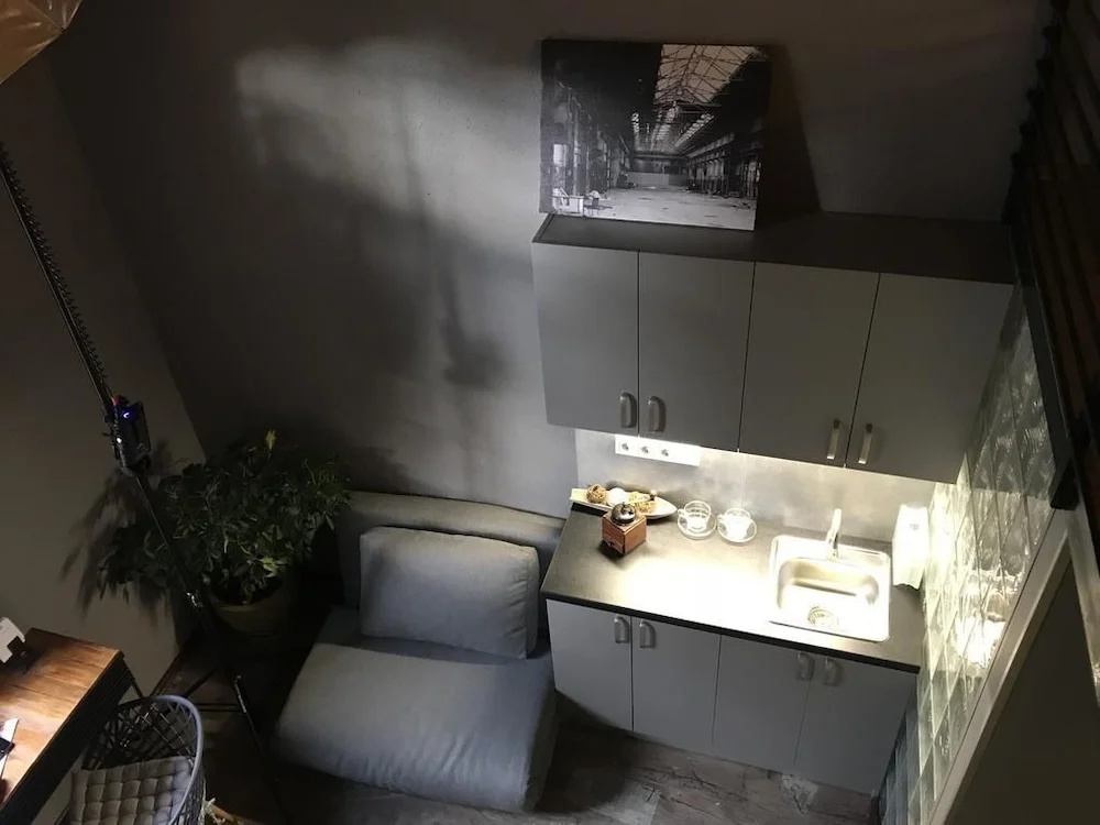 Mezzanine White - Général