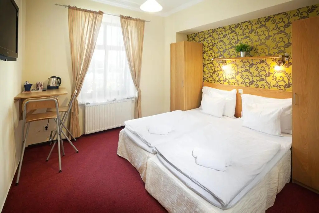 Comfort room